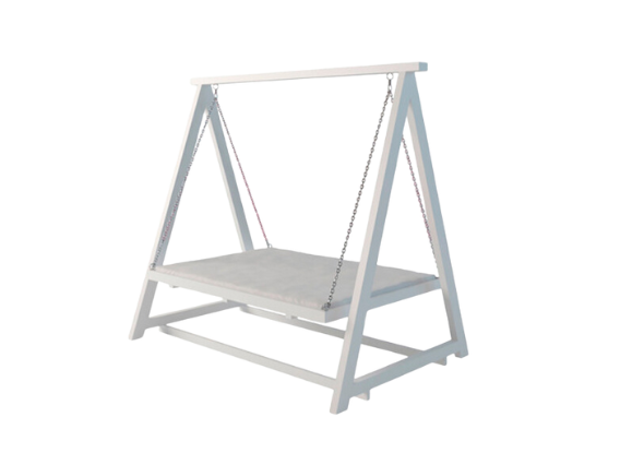 Качели белого цвета