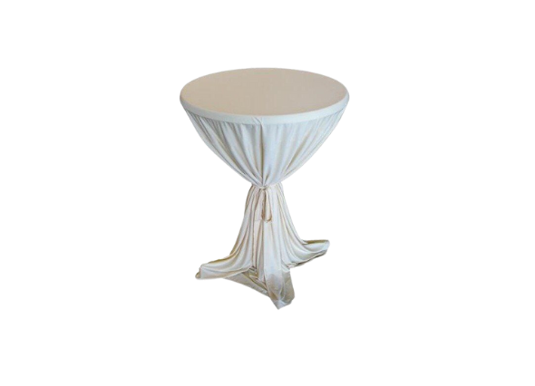 Стол со скатертью и бантом