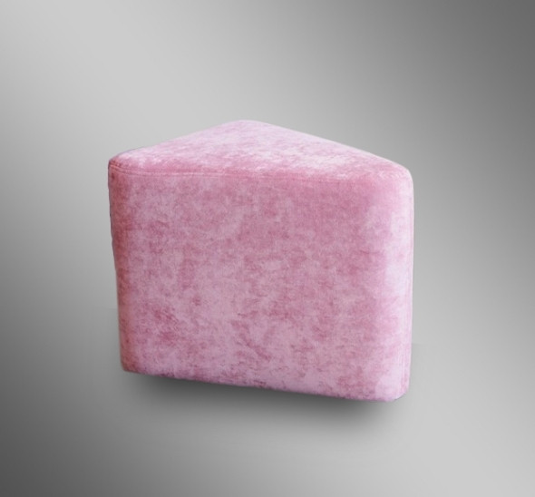 Пуфик треугольный Бледно-розовый