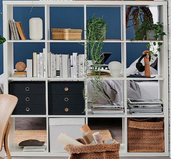 Стеллаж на 16 ячеек белый