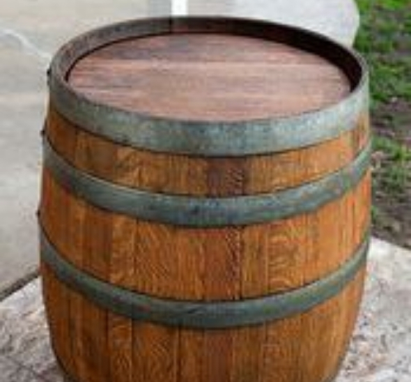 Деревянная бочка