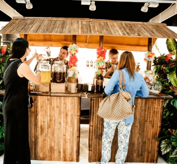 Тропическая барная стойка