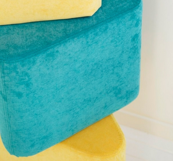 Пуфик треугольный Аквамарин