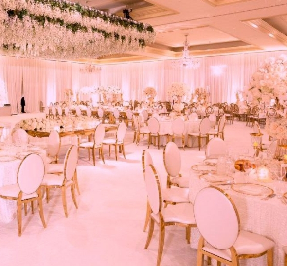 Стул Laval Gold с обивкой из розового бархата