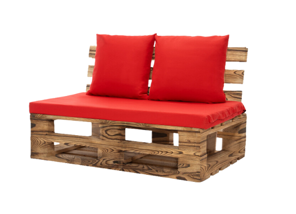 Диван из обожжённых паллет