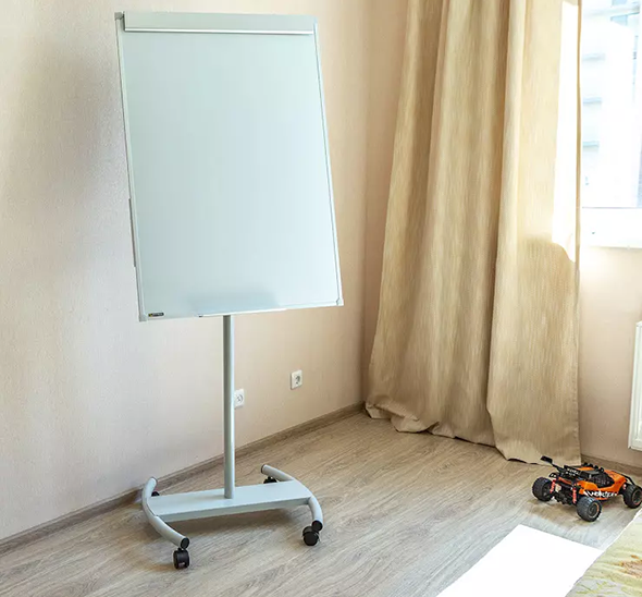 Флипчарт на колёсиках