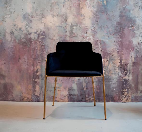 Стул-кресло Strike Black