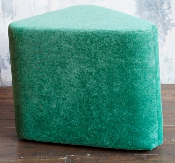 Пуфик треугольный Изумруд