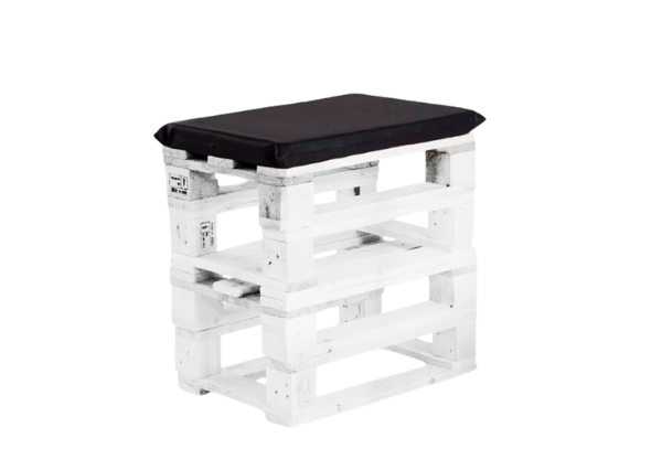 Белый пуфик из паллет