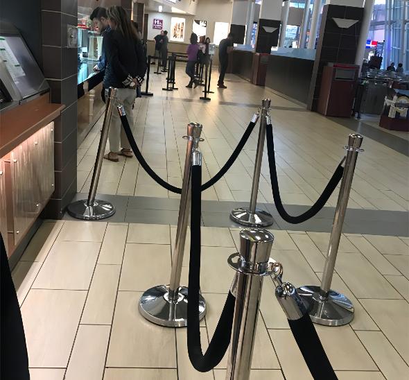 Стойка с канатом серебристая