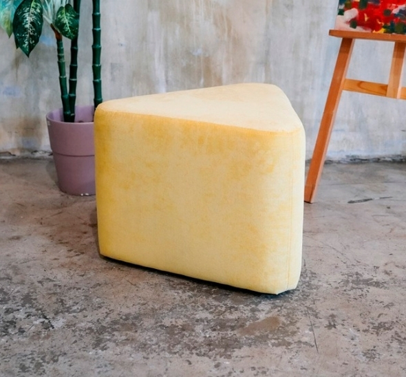 Пуфик треугольный Желтый