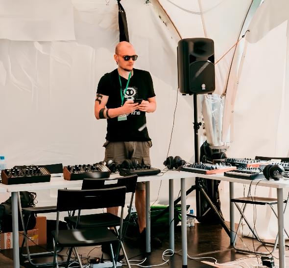 Стол 150х75 черный