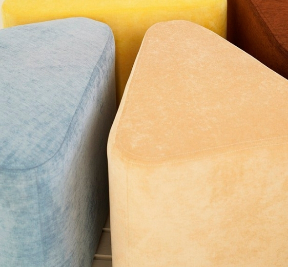 Пуфик треугольный Небесно-голубой