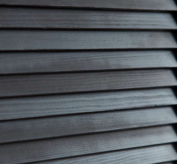 Ширма деревянная чёрного цвета